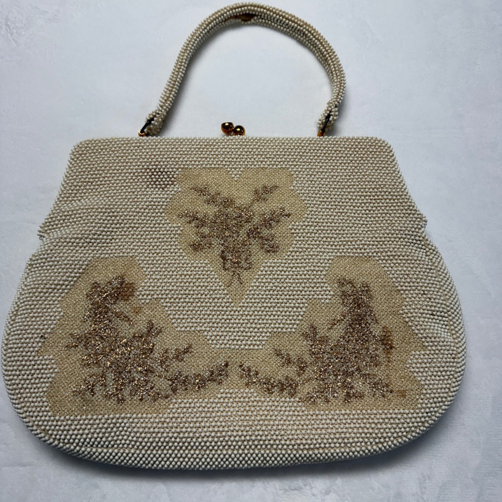 Vintage Lumured Beige Beaded Floral Handbag Gold Kiss Lock Evening Bag Hong Kong